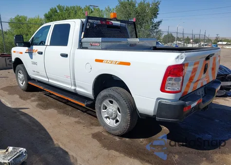 2024 Ram 2500 Tradesman 4X4 6'4 Box z USA, uszkodzony, nr VIN 3C6UR5CJXRG156152